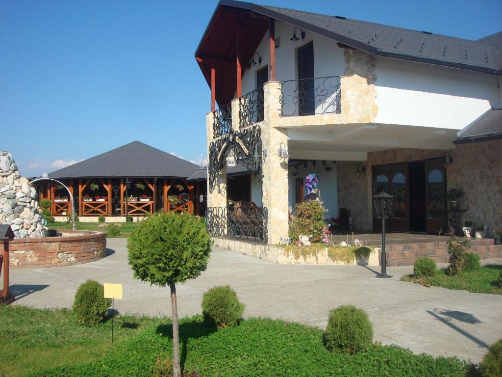 Săcălăşeni Pension La Taticu المظهر الخارجي الصورة